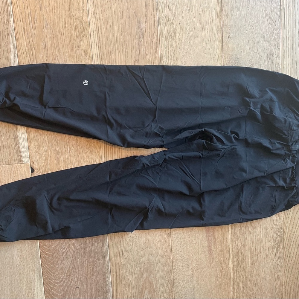 Lululemon license to train high rise jogger.